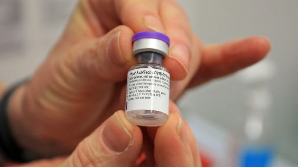 Falta definir programa de vacunación contra el COVID-19 en México: experto