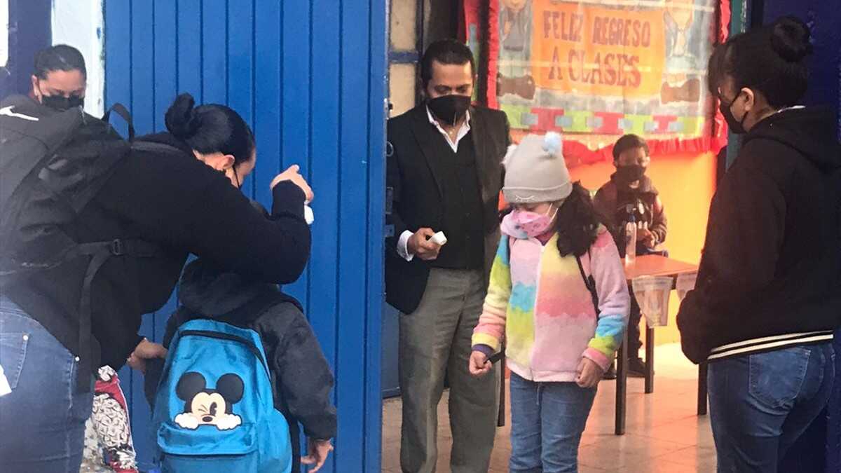 Regreso a clases presenciales: entusiasmo, llanto y «un poco de temor»