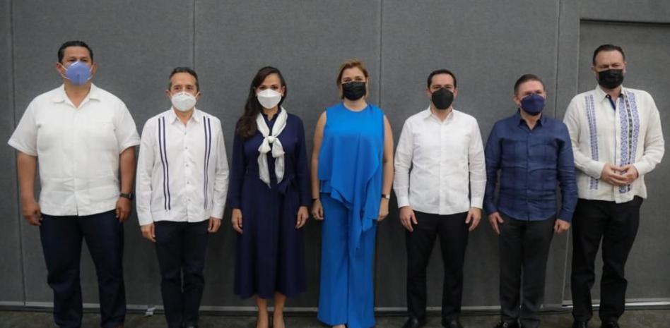 Laura Fernández se reúne con gobernadores del PAN