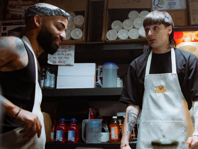 Arcángel, Peso Pluma y Danny Trejo se unen en una colaboración explosiva en ‘La Chamba’