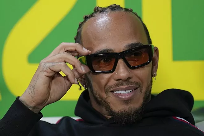 Lewis Hamilton: «Preveo que Max y Checo van a arrasar, pero si no es así, estaré listo»