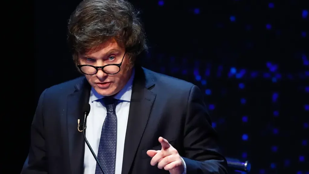 Gobierno de Milei elimina 69 regulaciones que consideraba ‘obstáculos’ para el comercio interno