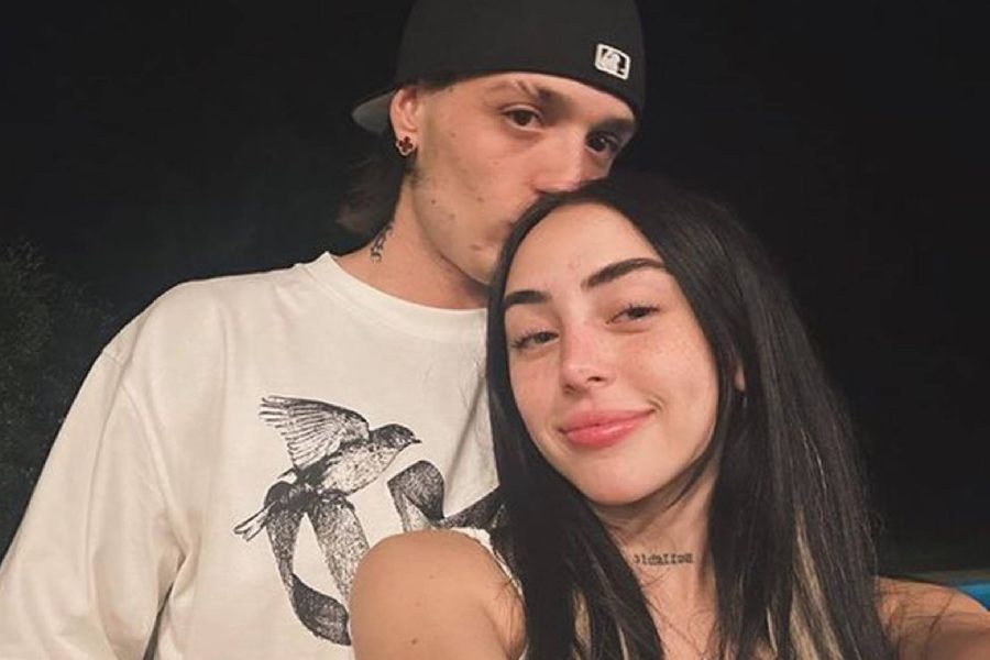 Nicki Nicole ya no se calla su amor por Peso Pluma y dedica romántico «te amo»