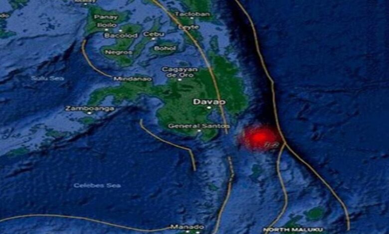 Terremoto en Filipinas lleva a la gente a salir corriendo de sus casas y provoca alerta de tsunami