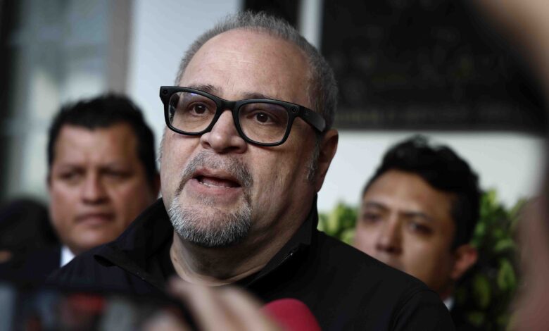 «Se fue dormido, con honores»: Lalo Manzano despide a su papá