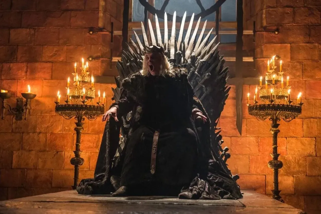 George R.R. Martin anuncia precuela de «Game of Thrones» centrada en el Rey Loco